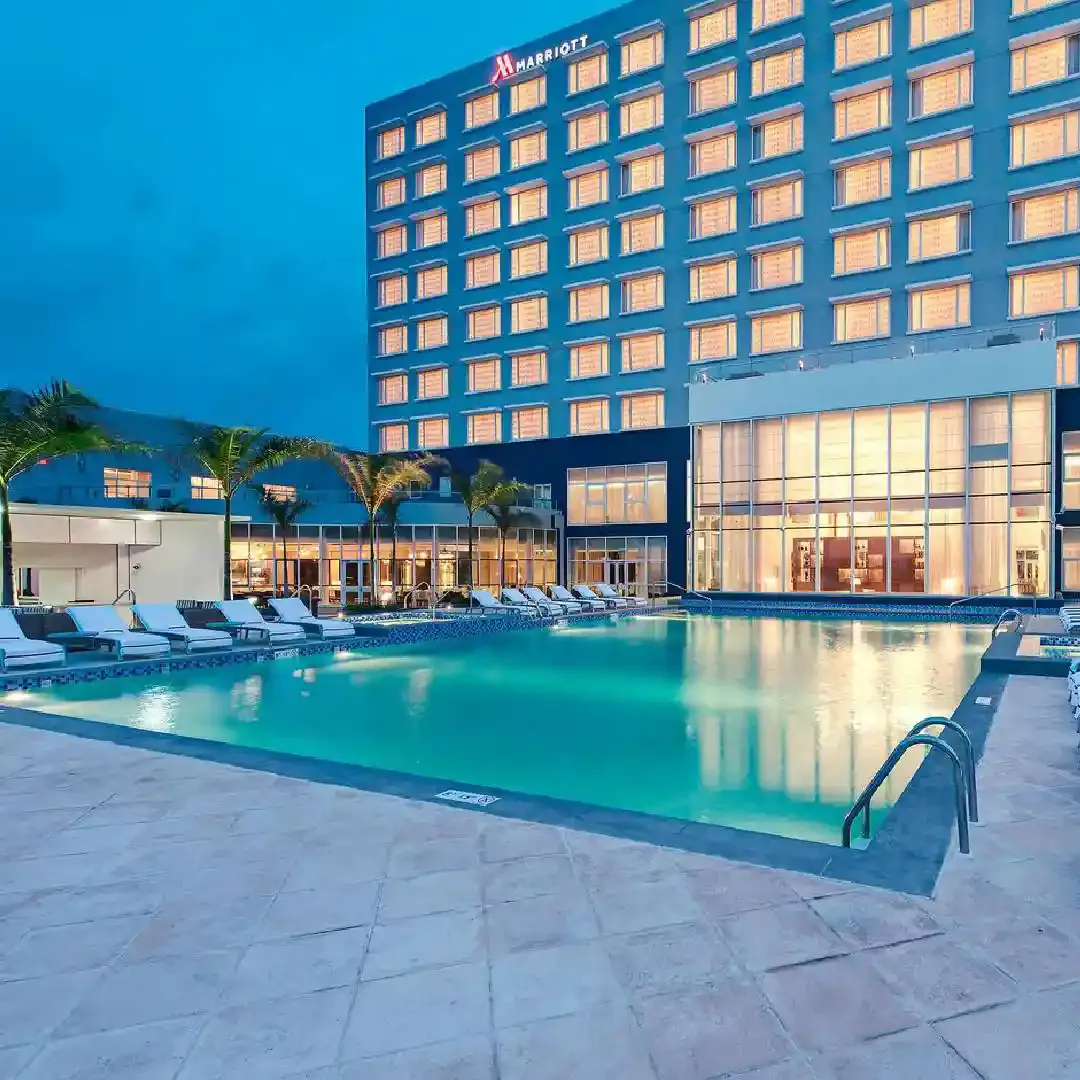 imgi_34_Pool