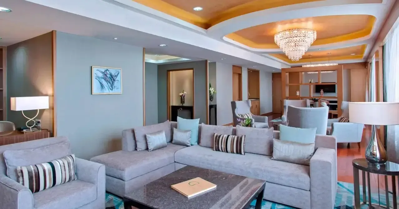 imgi_38_Marriott-Hotel-2-1280x670